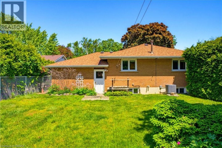 Photo 7 at 11 Marshall Street, Fairview / Greenbrier, Brantford