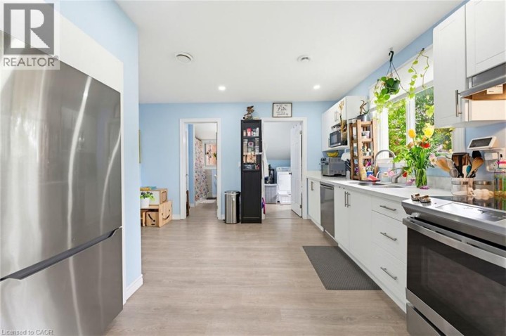 Photo 10 at 291 Park Avenue, East Ward, Brantford