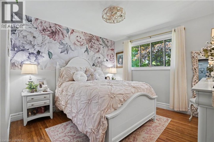Photo 10 at 52 Lorne Avenue, Burford