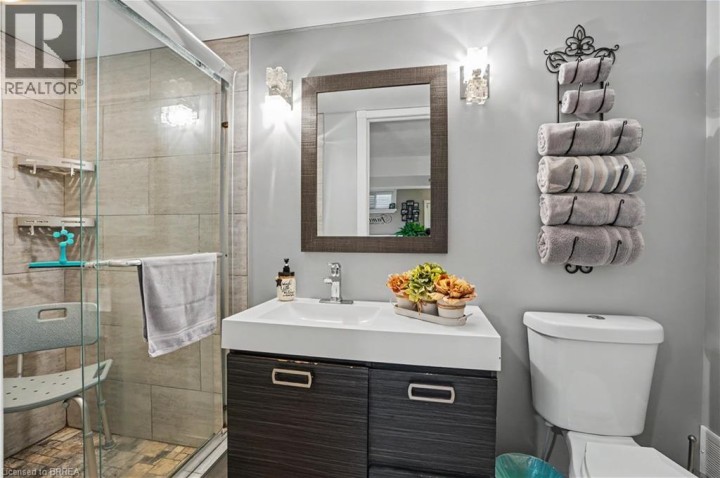 Photo 17 at 52 Lorne Avenue, Burford