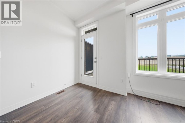 Photo 16 at 107 - 585 E Colborne Street, Victoria / Arthur, Brantford