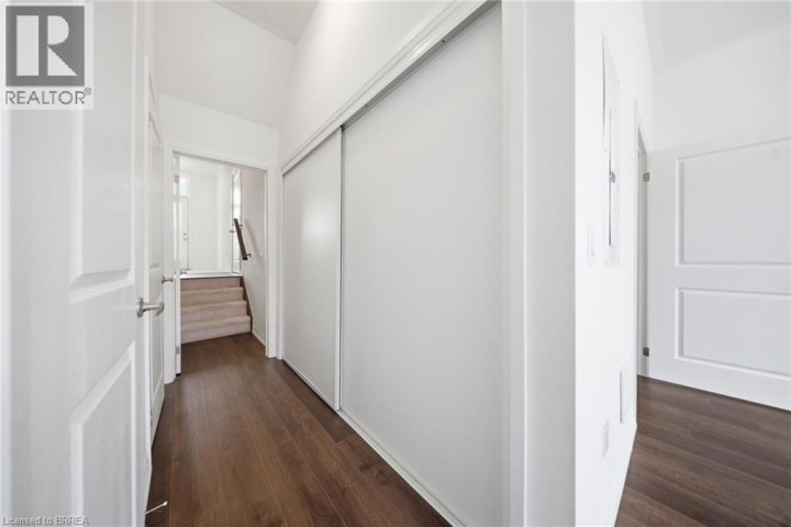 Photo 7 at 107 - 585 E Colborne Street, Victoria / Arthur, Brantford