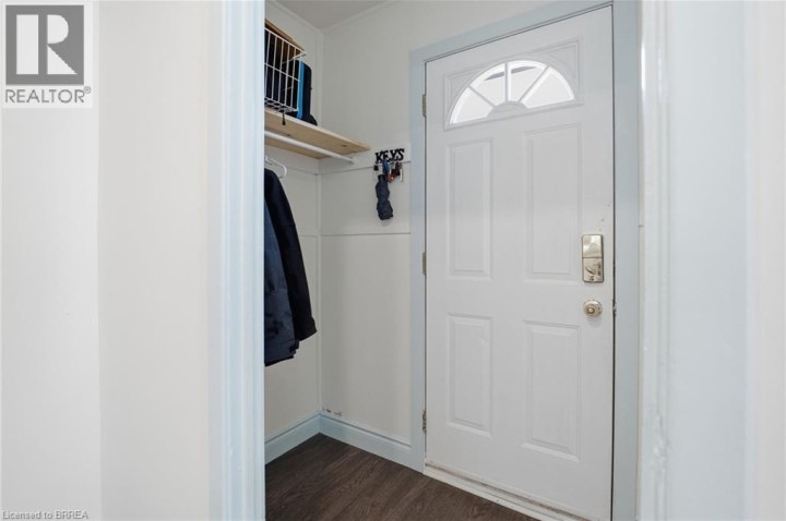 Photo 4 at 48 Seventh Avenue, Eagle Place East, Brantford