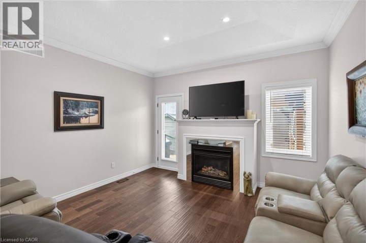 Photo 20 at 36 Banks Street, Holmedale, Brantford