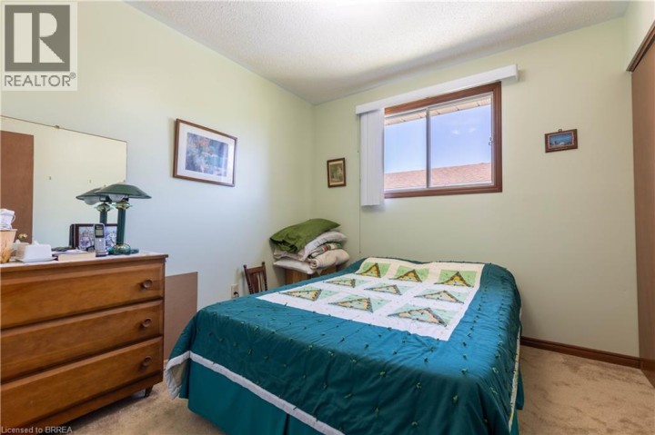 Photo 16 at 12 Spartan Drive, Brier Park, Brantford