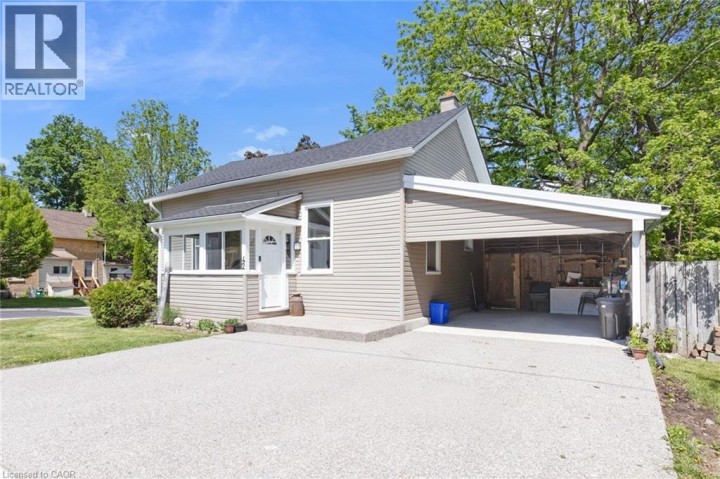 Photo 1 at 42 Beale Street, Woodstock - North, Woodstock