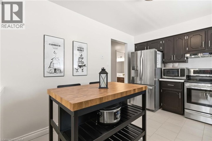 Photo 12 at 352 Brantwood Park Road, Lynden Hills, Brantford