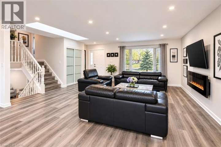 Photo 5 at 102 Allen Street, Tillsonburg