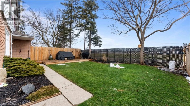 Photo 2 at C - 52 Ewing Drive, Ewing, Brantford