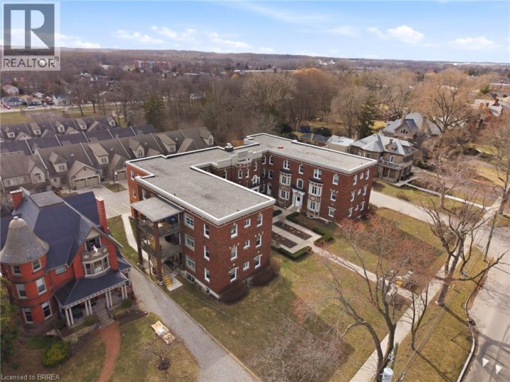 Photo 17 at 1 - 54 Dufferin Avenue, Lansdowne, Brantford