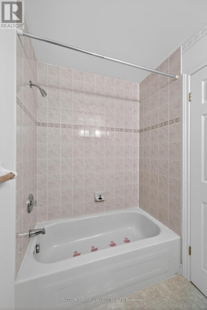 Photo 16 at 64 Wilson Avenue, Tillsonburg