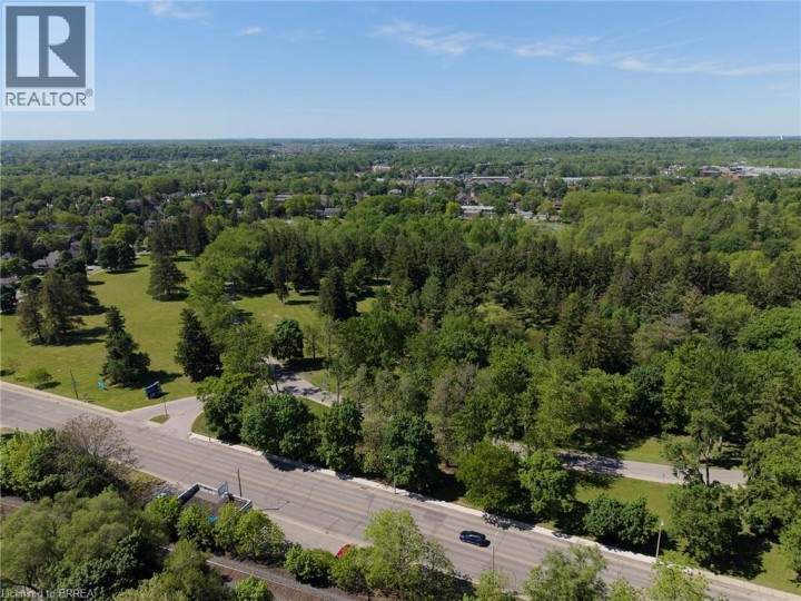 Photo 41 at 8 Abigail Avenue, Abigail / Lyons, Brantford