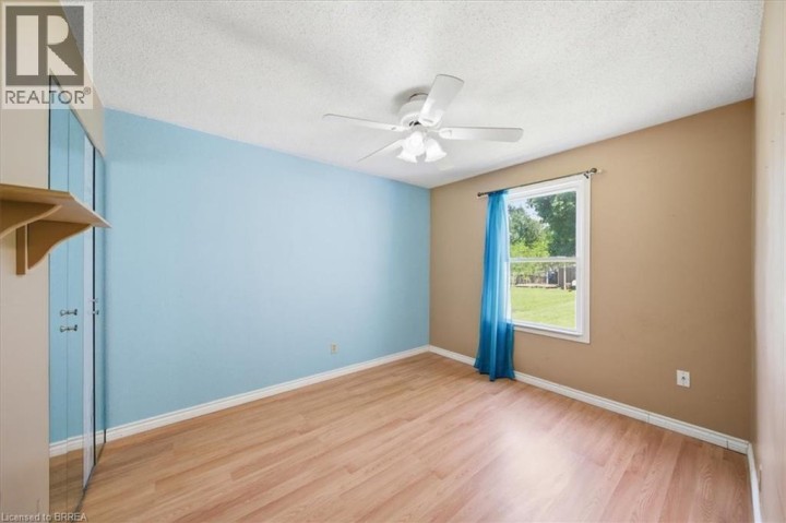 Photo 18 at 121 Wilkes Street, Holmedale, Brantford