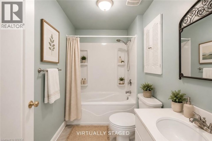 Photo 17 at 121 Wilkes Street, Holmedale, Brantford