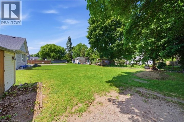 Photo 31 at 121 Wilkes Street, Holmedale, Brantford