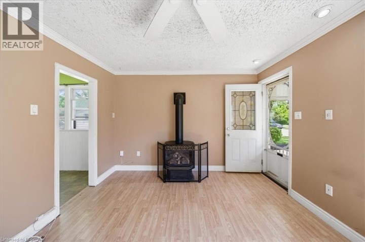 Photo 7 at 121 Wilkes Street, Holmedale, Brantford