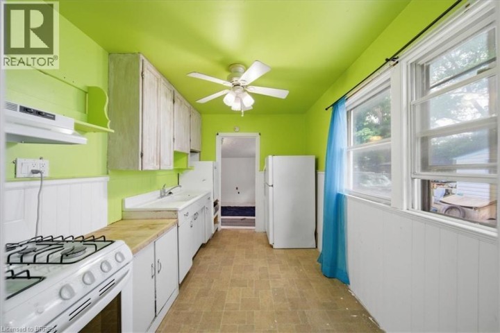 Photo 21 at 121 Wilkes Street, Holmedale, Brantford