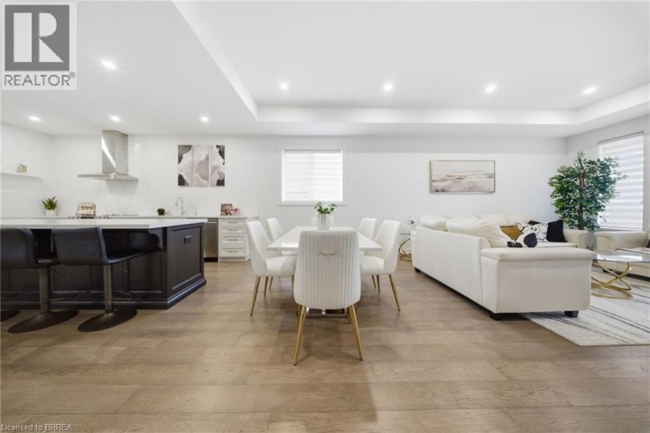 Photo 10 at 422 Mount Pleasant Road, Tutela Heights, Brantford