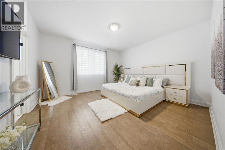 Photo 14 at 422 Mount Pleasant Road, Tutela Heights, Brantford