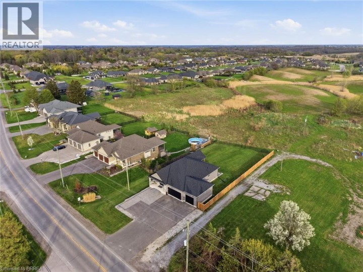 Photo 32 at 422 Mount Pleasant Road, Tutela Heights, Brantford
