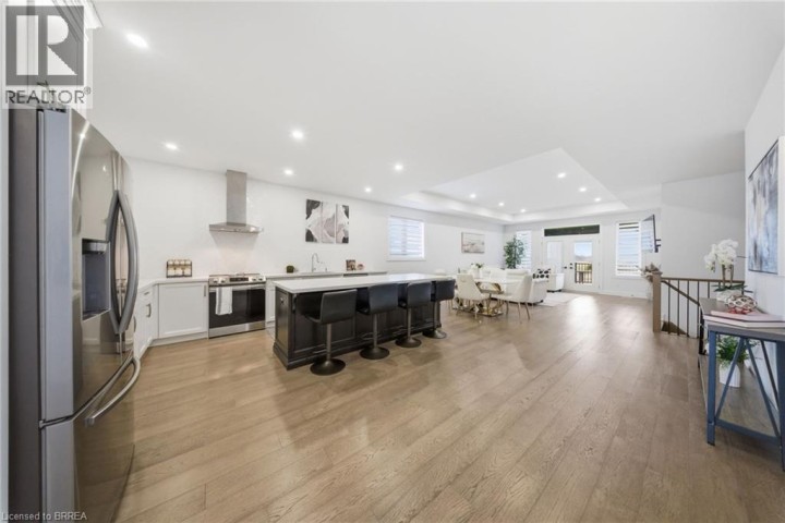 Photo 4 at 422 Mount Pleasant Road, Tutela Heights, Brantford