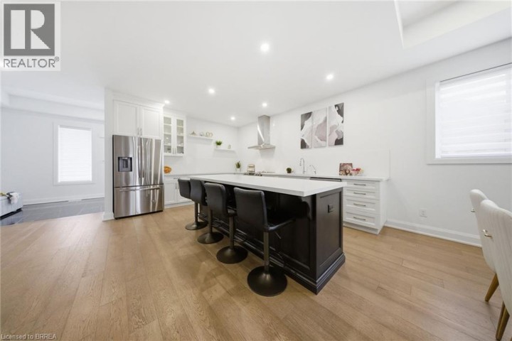 Photo 6 at 422 Mount Pleasant Road, Tutela Heights, Brantford