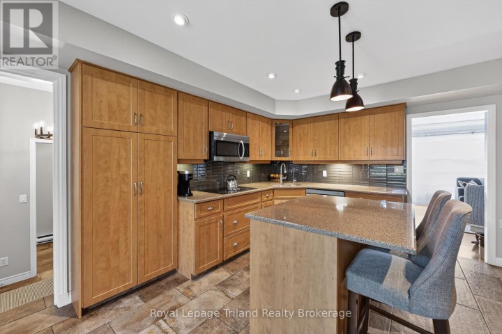 Photo 13 at 236 W Delatre Street, Ingersoll (Thamesford), Ingersoll