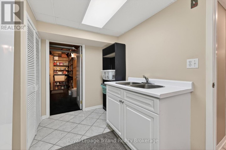 Photo 34 at 236 W Delatre Street, Ingersoll (Thamesford), Ingersoll