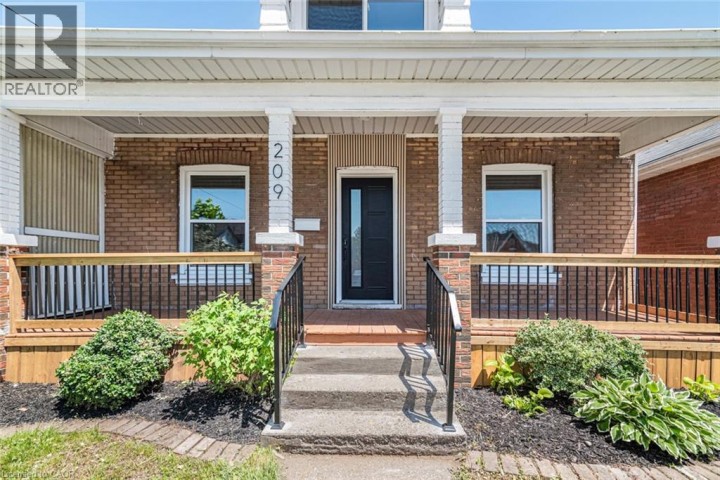 Photo 3 at 209 Drummond Street, East Ward, Brantford