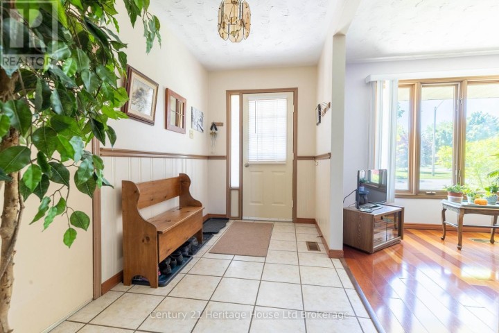 Photo 3 at 12 Spartan Drive, Brantford