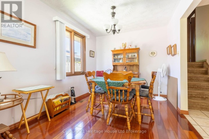 Photo 8 at 12 Spartan Drive, Brantford