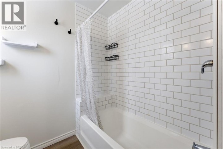 Photo 8 at 174 Darling Street, East Ward, Brantford