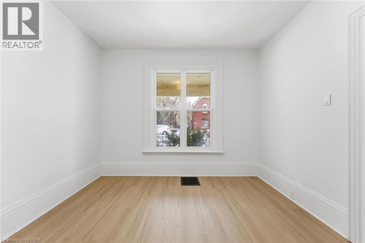 Photo 9 at 174 Darling Street, East Ward, Brantford