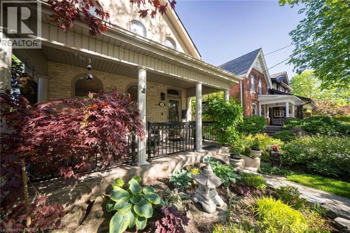 Photo 2 at 11 Chestnut Avenue, Lansdowne, Brantford
