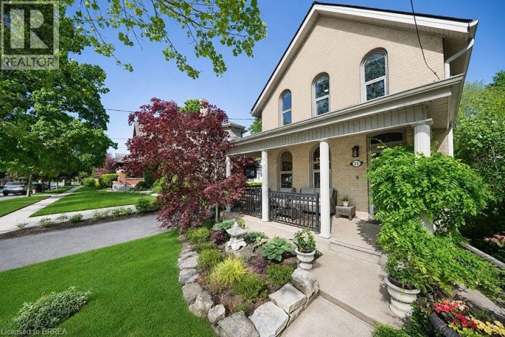 Photo 4 at 11 Chestnut Avenue, Lansdowne, Brantford