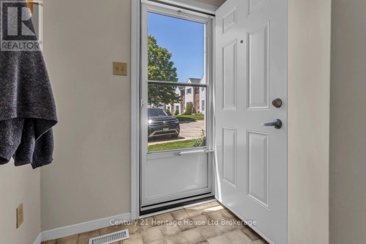 Photo 2 at 15 - 380 Quarterline Road, Tillsonburg