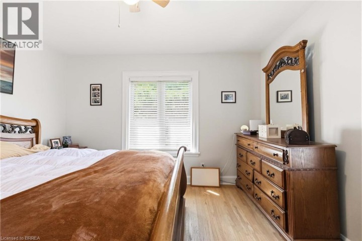 Photo 37 at 134 Queensway Drive, Queensway / Grove, Brantford