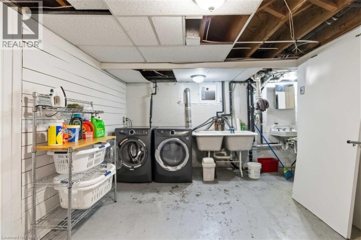 Photo 44 at 134 Queensway Drive, Queensway / Grove, Brantford