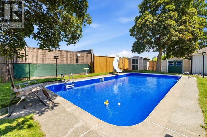Photo 46 at 134 Queensway Drive, Queensway / Grove, Brantford