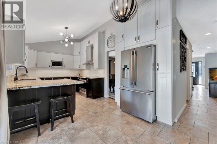 Photo 13 at 52 Beckett Drive, Beckett, Brantford