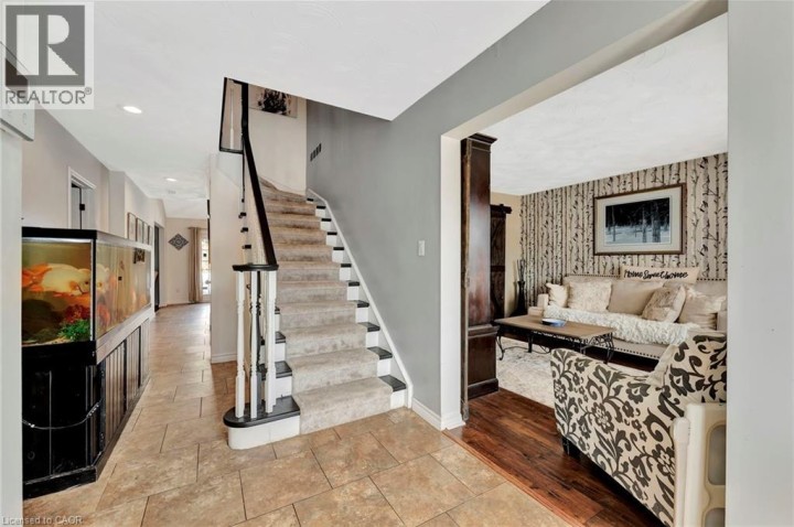 Photo 4 at 52 Beckett Drive, Beckett, Brantford