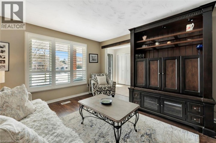 Photo 6 at 52 Beckett Drive, Beckett, Brantford