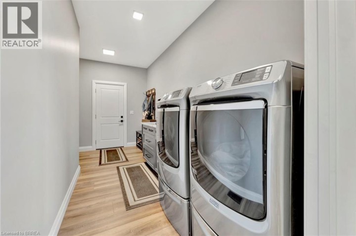 Photo 27 at 14 Hudson Drive, Oakhill Dr, Brantford