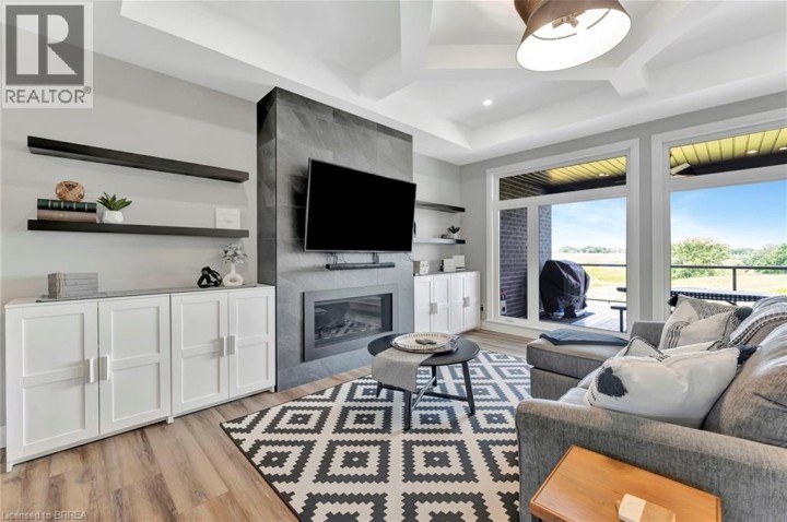 Photo 6 at 14 Hudson Drive, Oakhill Dr, Brantford