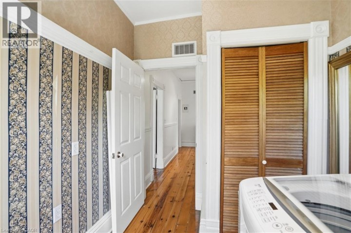 Photo 17 at 86 Oak Street, Old West Brant, Brantford