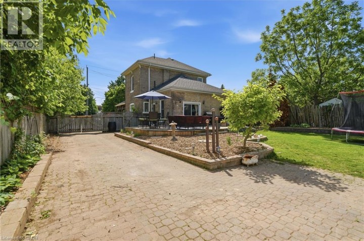 Photo 22 at 86 Oak Street, Old West Brant, Brantford