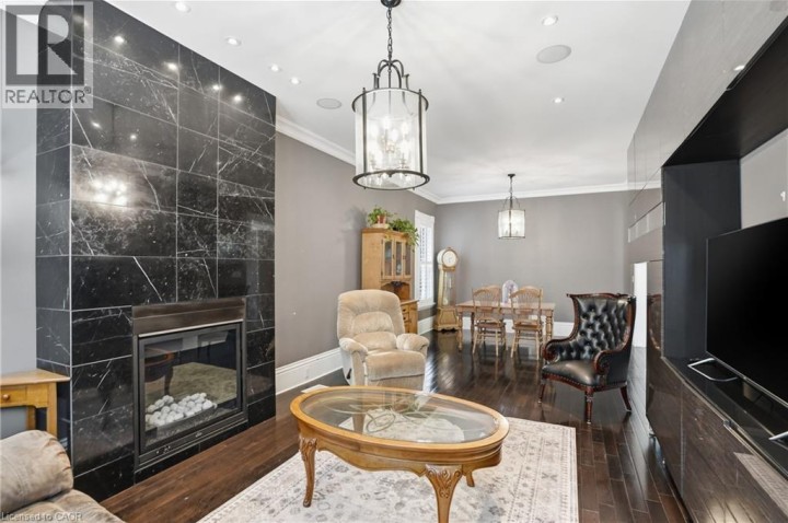 Photo 4 at 86 Oak Street, Old West Brant, Brantford