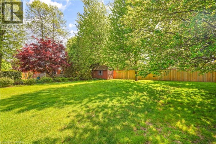 Photo 48 at 3 Fieldstone Circle, Brier Park, Brantford