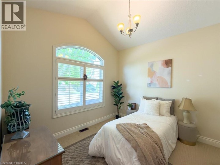 Photo 14 at 2 - 95 North Park Street, Terrace Hill, Brantford