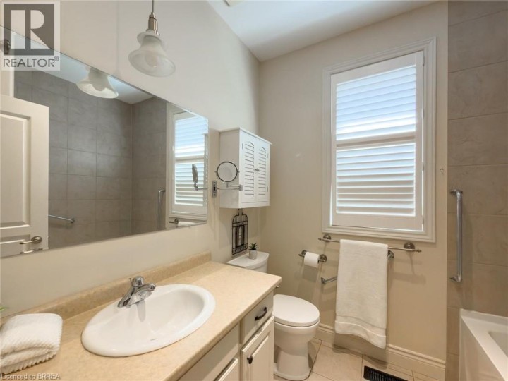 Photo 17 at 2 - 95 North Park Street, Terrace Hill, Brantford